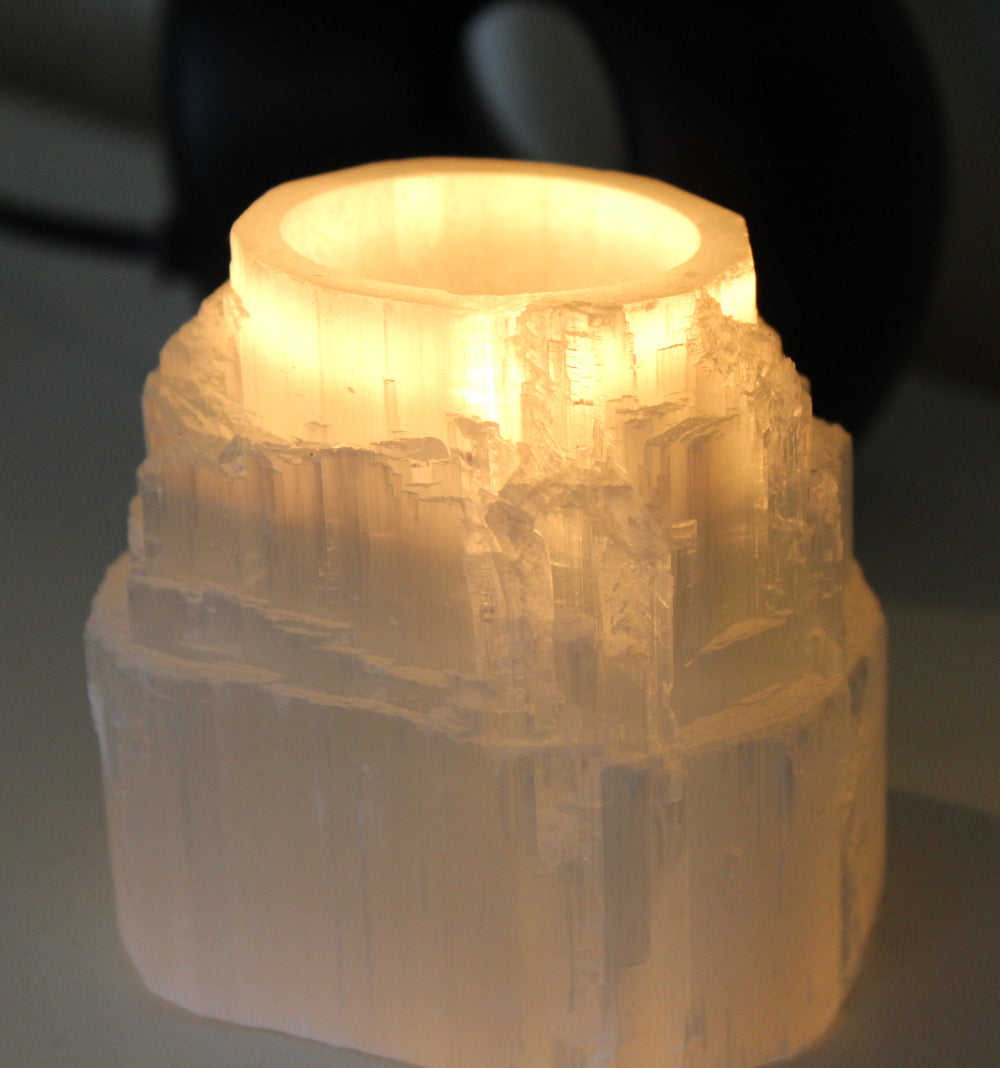 Selenit Ljushållare "Torn" Dekor Cocholate.se